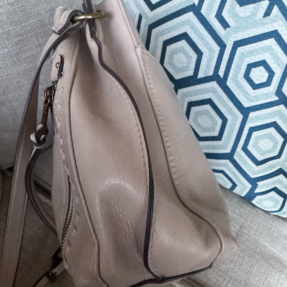 Rosetti Ashley Crossbody bag like new - Picture 7 of 15